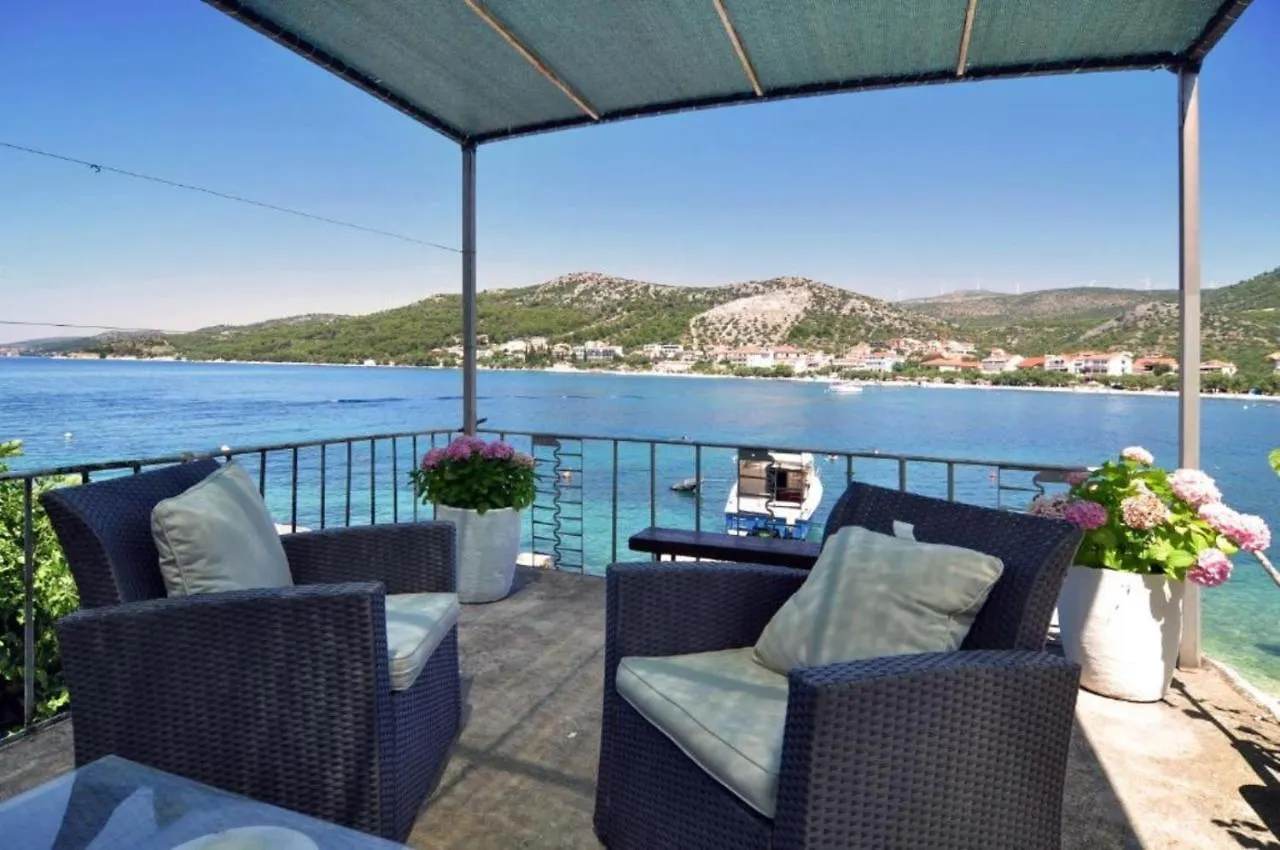 Two Room Apartment On The Beach-Zoranka Seget Vranjica