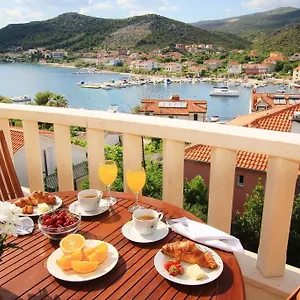 Apartament Vrbat, Seget Vranjica