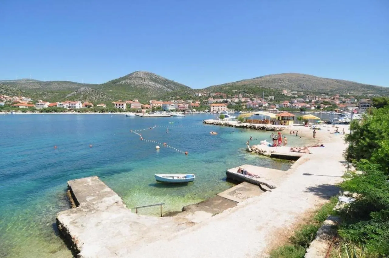 Two Room Apartment On The Beach-Zoranka Seget Vranjica