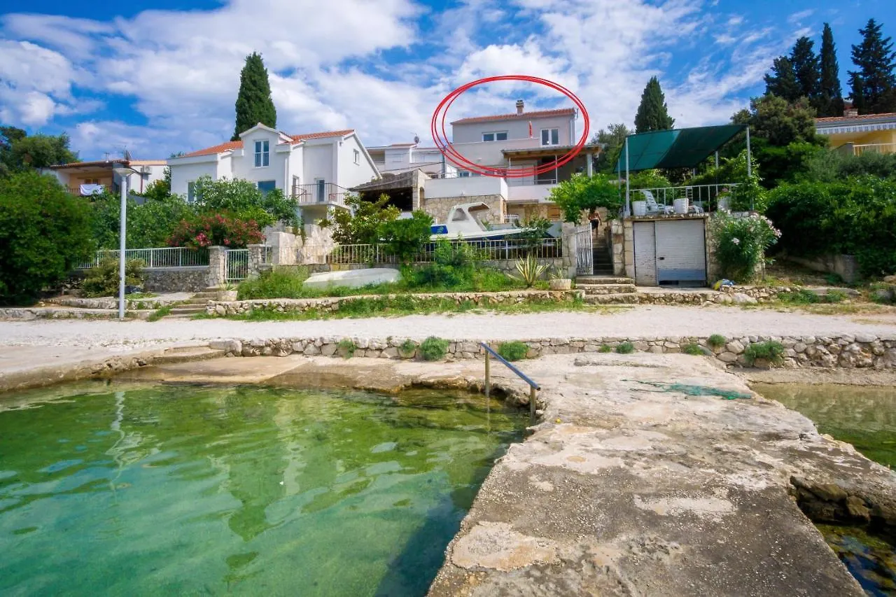 Two Room Apartment On The Beach-Zoranka Seget Vranjica Chorvatsko